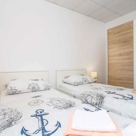 Apartman In - Insel Krk 31083 *
