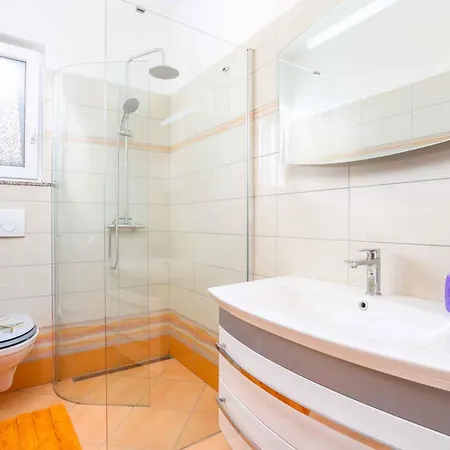 In - Insel Krk 31083 Apartman *